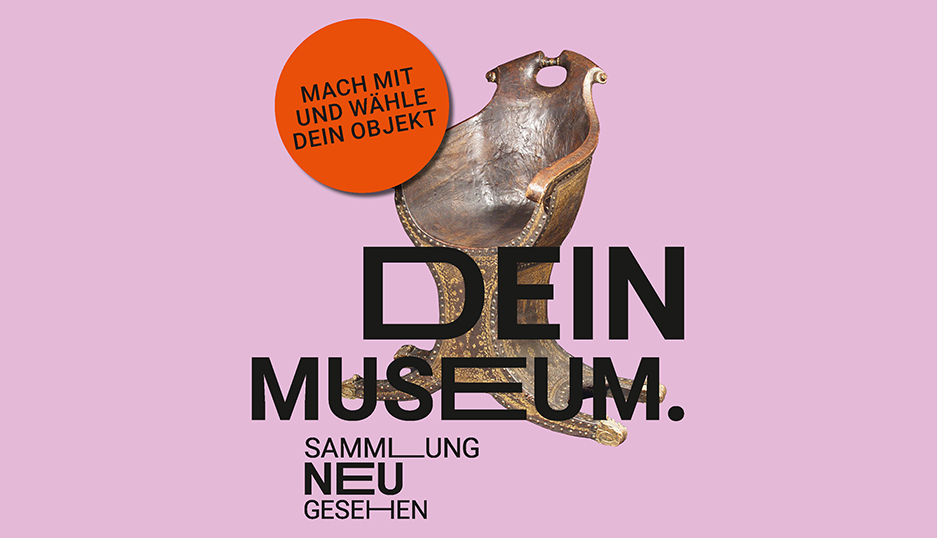 Bild vergrössern: Rosa Plakat mit dem Schriftzug zur Ausstellung und einem braunen Stuhl im Hintergrund